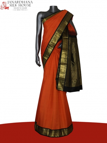 Contrast Classic Kanjeevaram Silk Saree